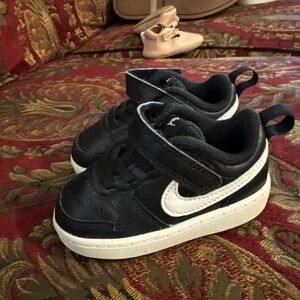 Infant's Nike Sneakers Size 5C.